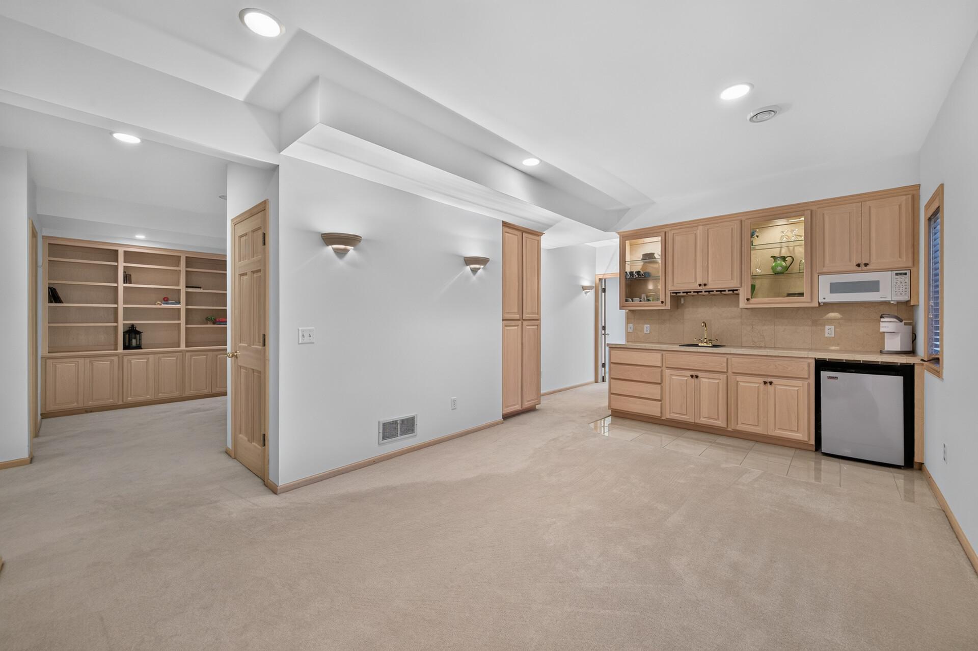 2201 Pine Island Road Minnetonka, MN 55305 - Photo 50 of 75 Gallery Image 50