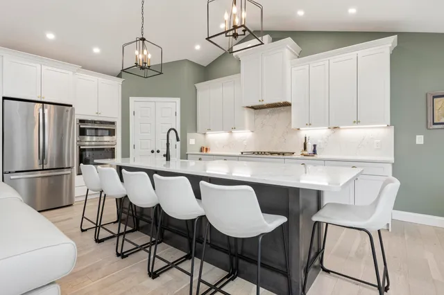 $1,099,000 | 16 Winn Way, Scarborough, ME 04074