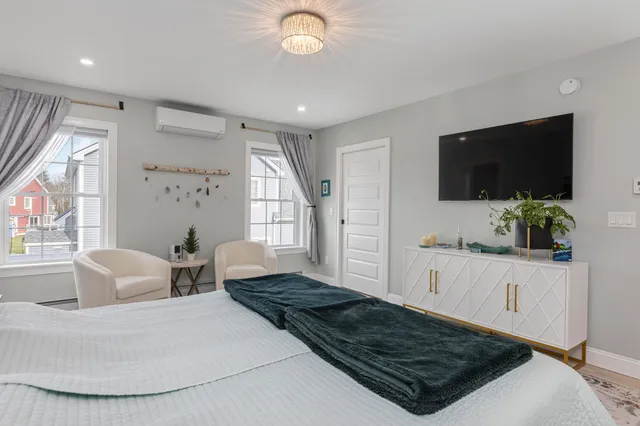 $1,099,000 | 16 Winn Way, Scarborough, ME 04074