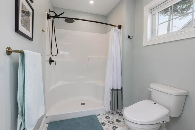 $1,099,000 | 16 Winn Way, Scarborough, ME 04074