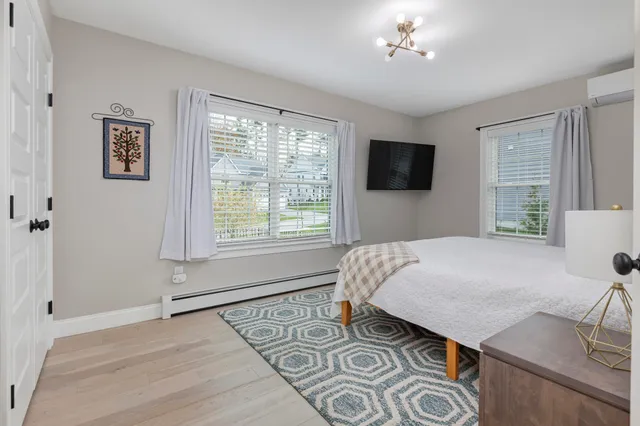 $1,099,000 | 16 Winn Way, Scarborough, ME 04074