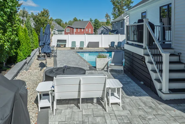 $1,099,000 | 16 Winn Way, Scarborough, ME 04074