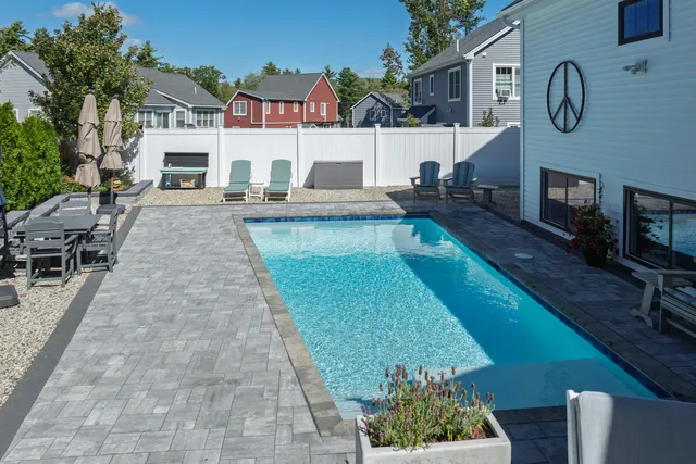 $1,099,000 | 16 Winn Way, Scarborough, ME 04074