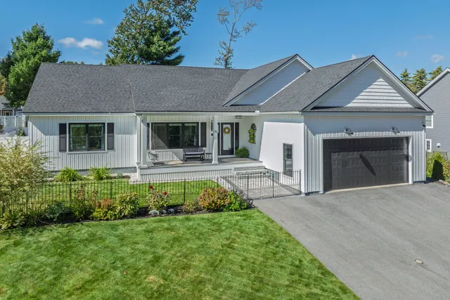 $1,099,000 | 16 Winn Way, Scarborough, ME 04074