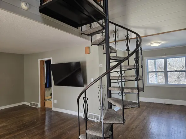 $275,000 | 47390 210th Street, Morris, MN 56267