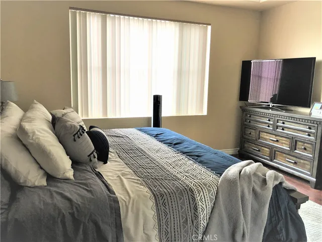 $5,000 | 36 Del Ventura, Irvine, CA 92606