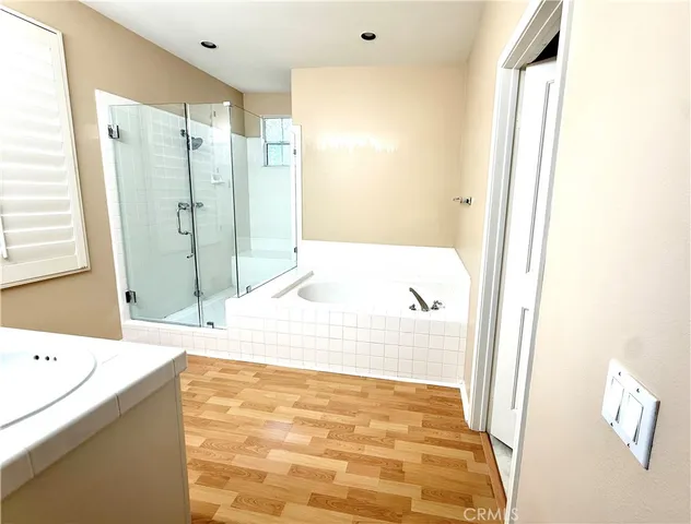 $5,000 | 36 Del Ventura, Irvine, CA 92606