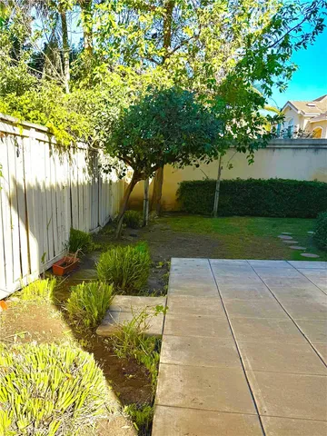 $5,000 | 36 Del Ventura, Irvine, CA 92606