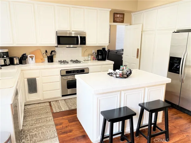 $5,000 | 36 Del Ventura, Irvine, CA 92606