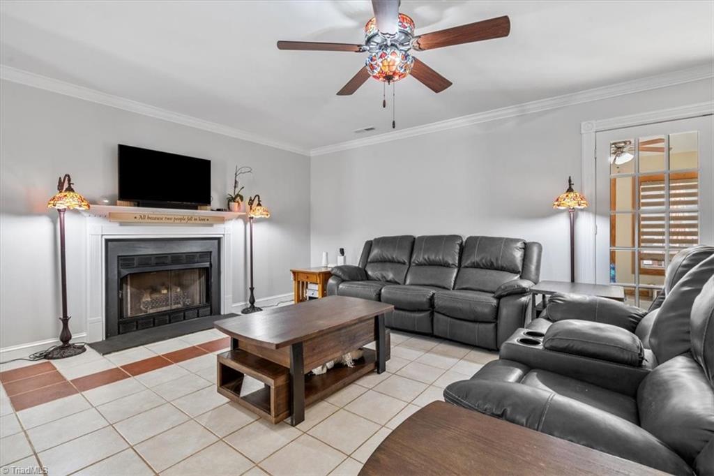 6024 Old Plank Road High Point, NC 27265 - Photo 7 of 37