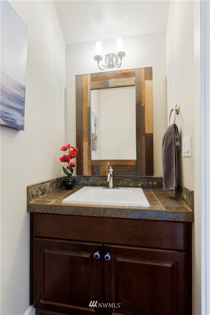 7121 Inlay Street Southeast Lacey, WA 98513 - Photo 13 of 29 Gallery Image 13