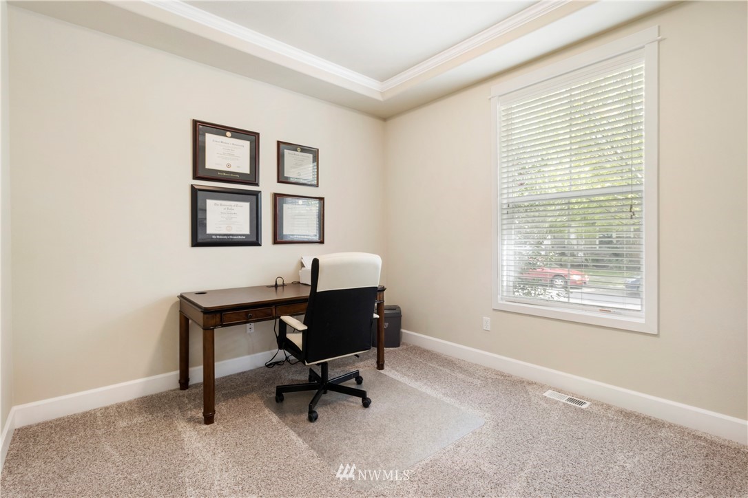 7121 Inlay Street Southeast Lacey, WA 98513 - Photo 4 of 29 Gallery Image 4
