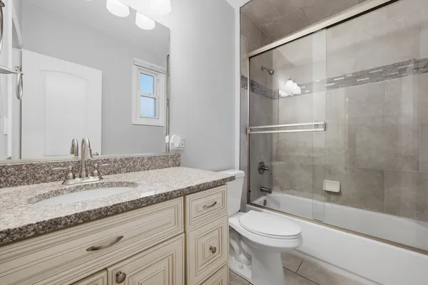 $599,000 | 239 Oregon Street, Frankfort, IL 60423