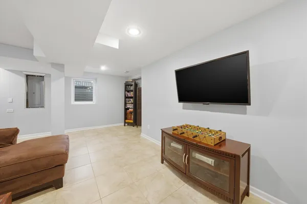 $599,000 | 239 Oregon Street, Frankfort, IL 60423