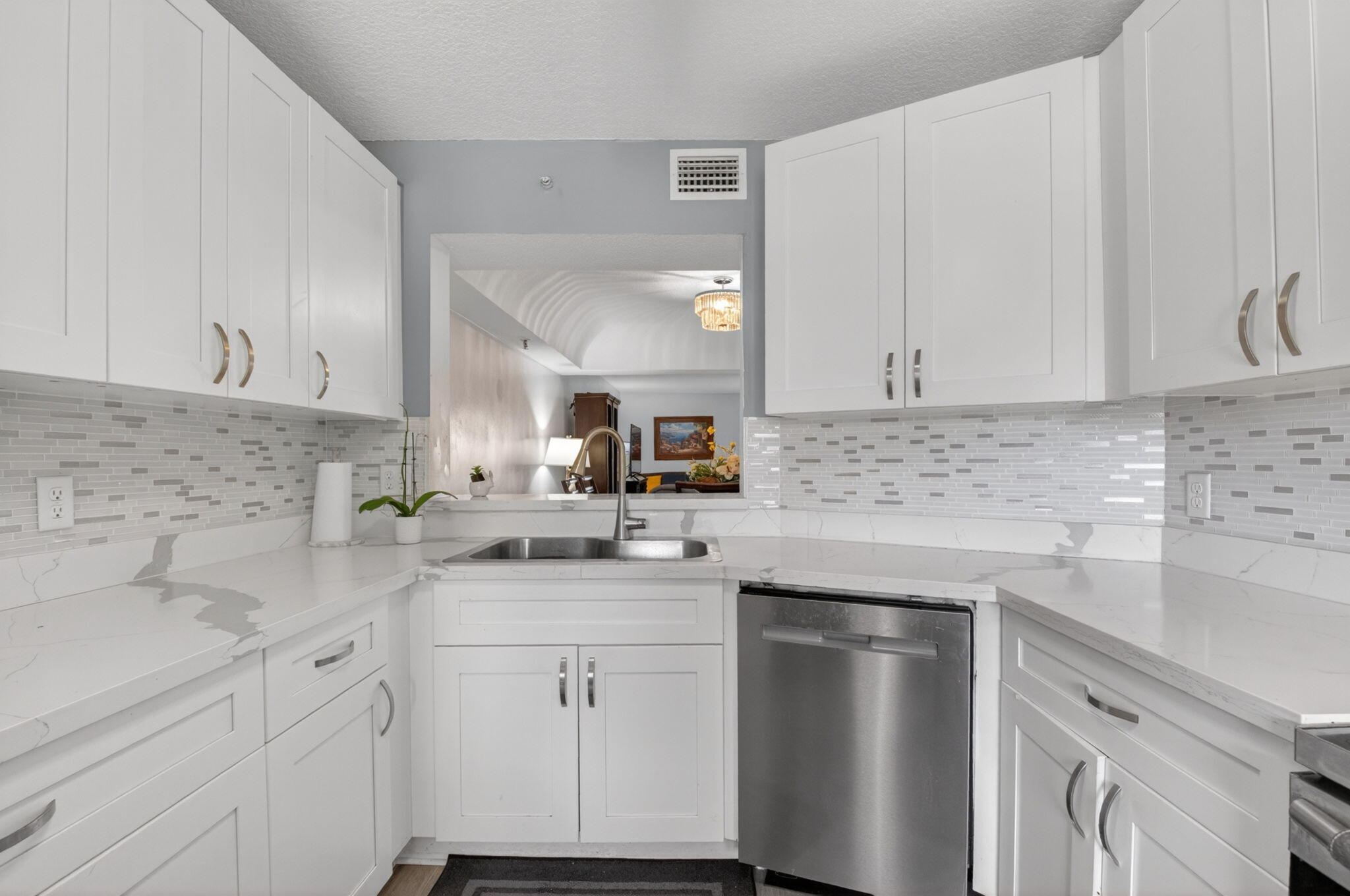 9170 Southwest 14th Street, Unit 4409 Boca Raton, FL 33428 - Photo 11 of 37 Kitchen