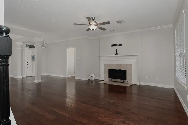 $2,850 | 31 North Duskwood Place, The Woodlands, TX 77381