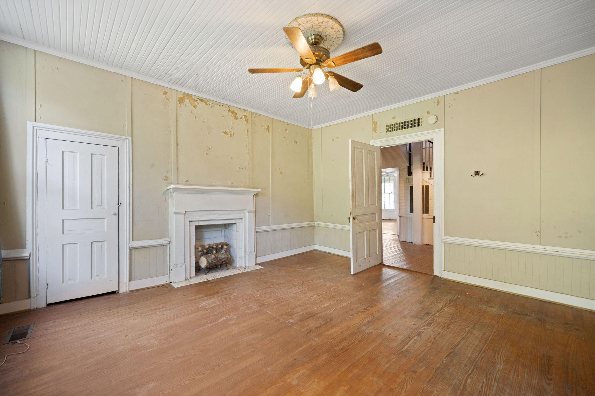 4756 Old State Road Holly Hill, SC 29059 - Photo 14 of 42 DSC_1670