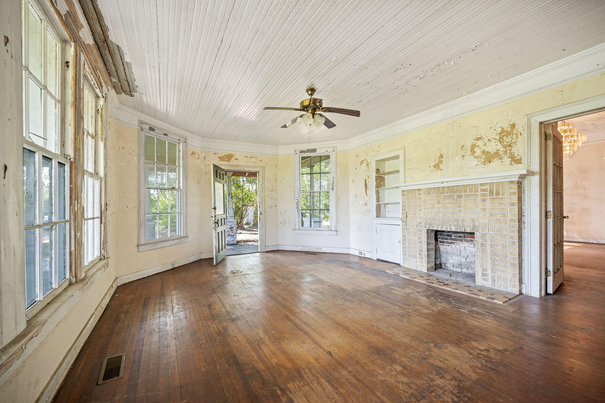 4756 Old State Road Holly Hill, SC 29059 - Photo 6 of 42 DSC_1649