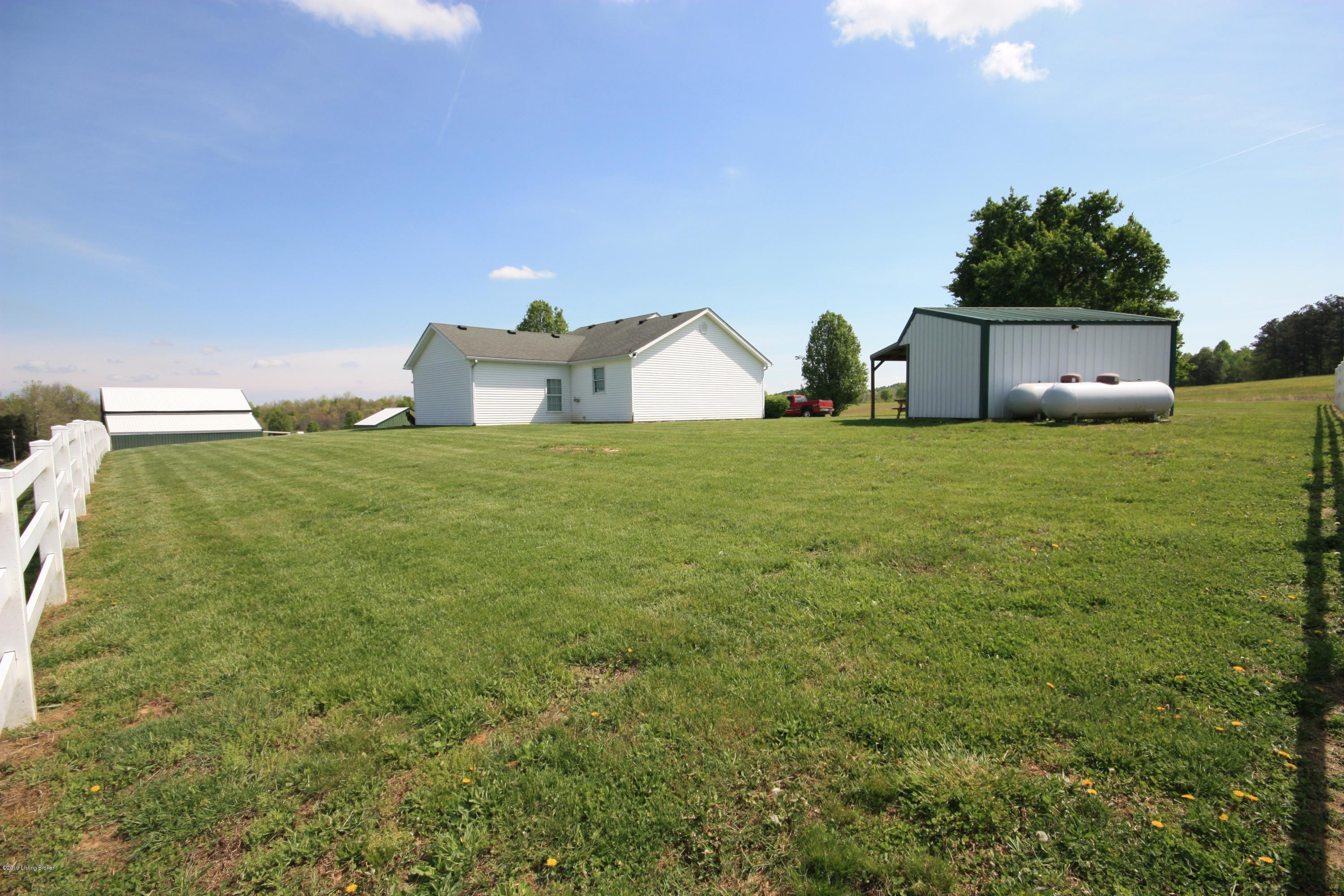 470 Old Peth Road Caneyville, KY 42721 - Photo 13 of 37 12