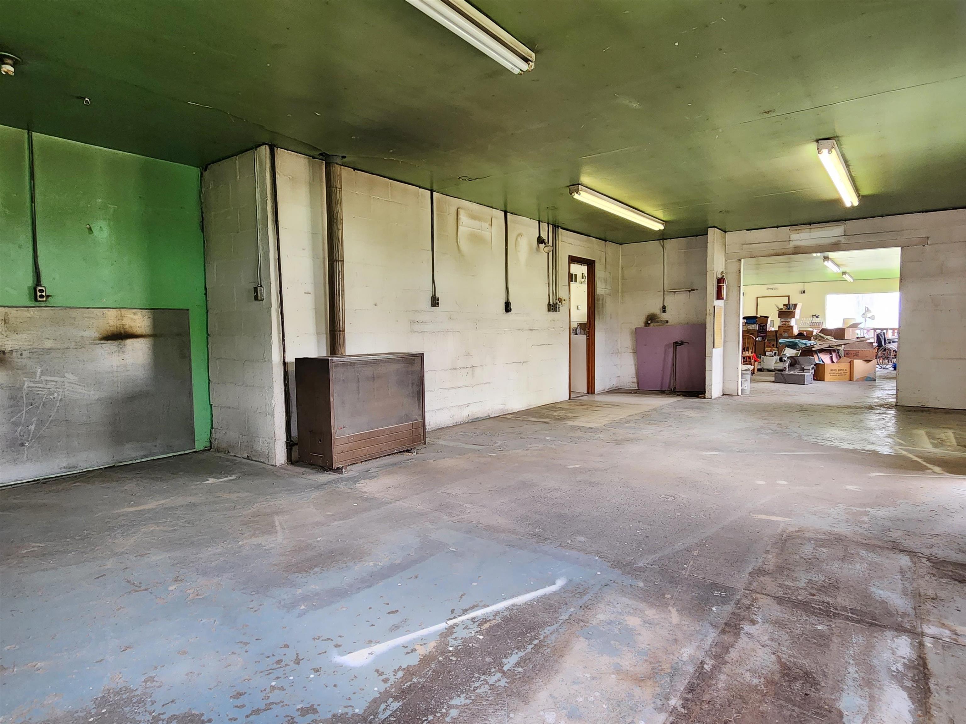 911 East Monroe Road St. Louis, MI 48880 - Photo 33 of 50 1910211-32.JPG