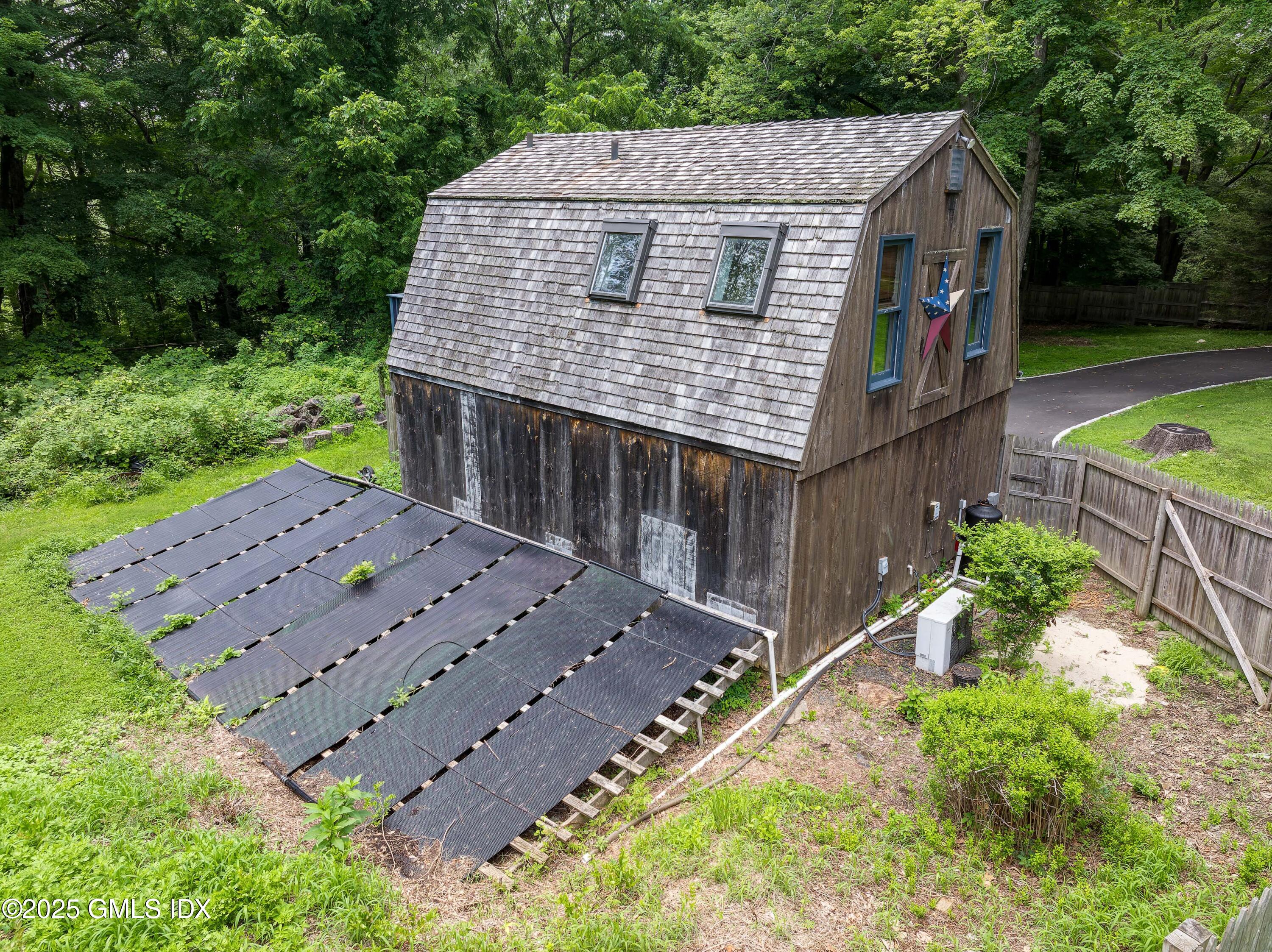 46 Dayton Road Redding, CT 06896 - Photo 28 of 40 Garage/Guest Cottage