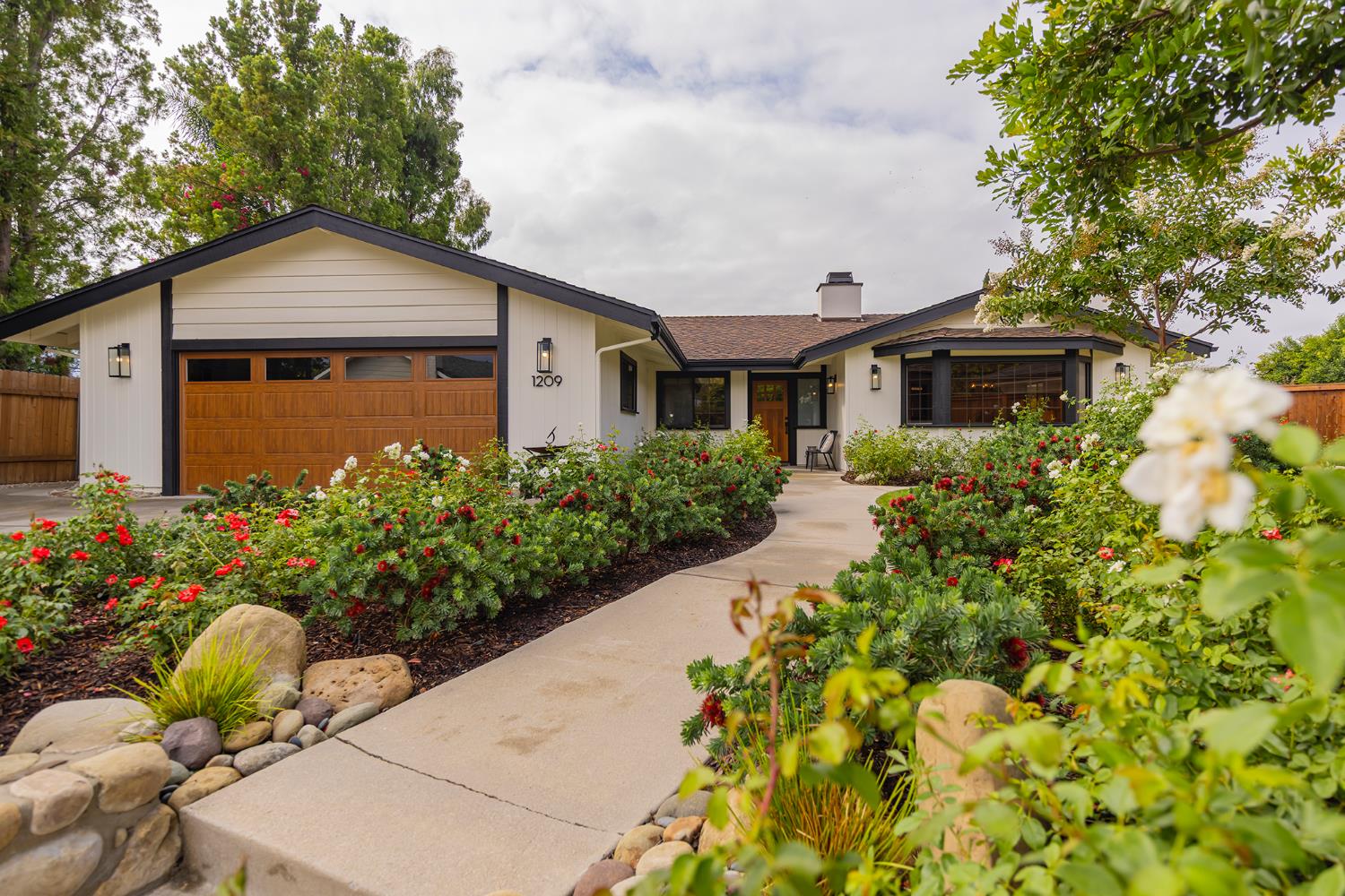 1209 San Ramon Way Ojai, CA 93023 - Photo 1 of 46 Gallery Image 1