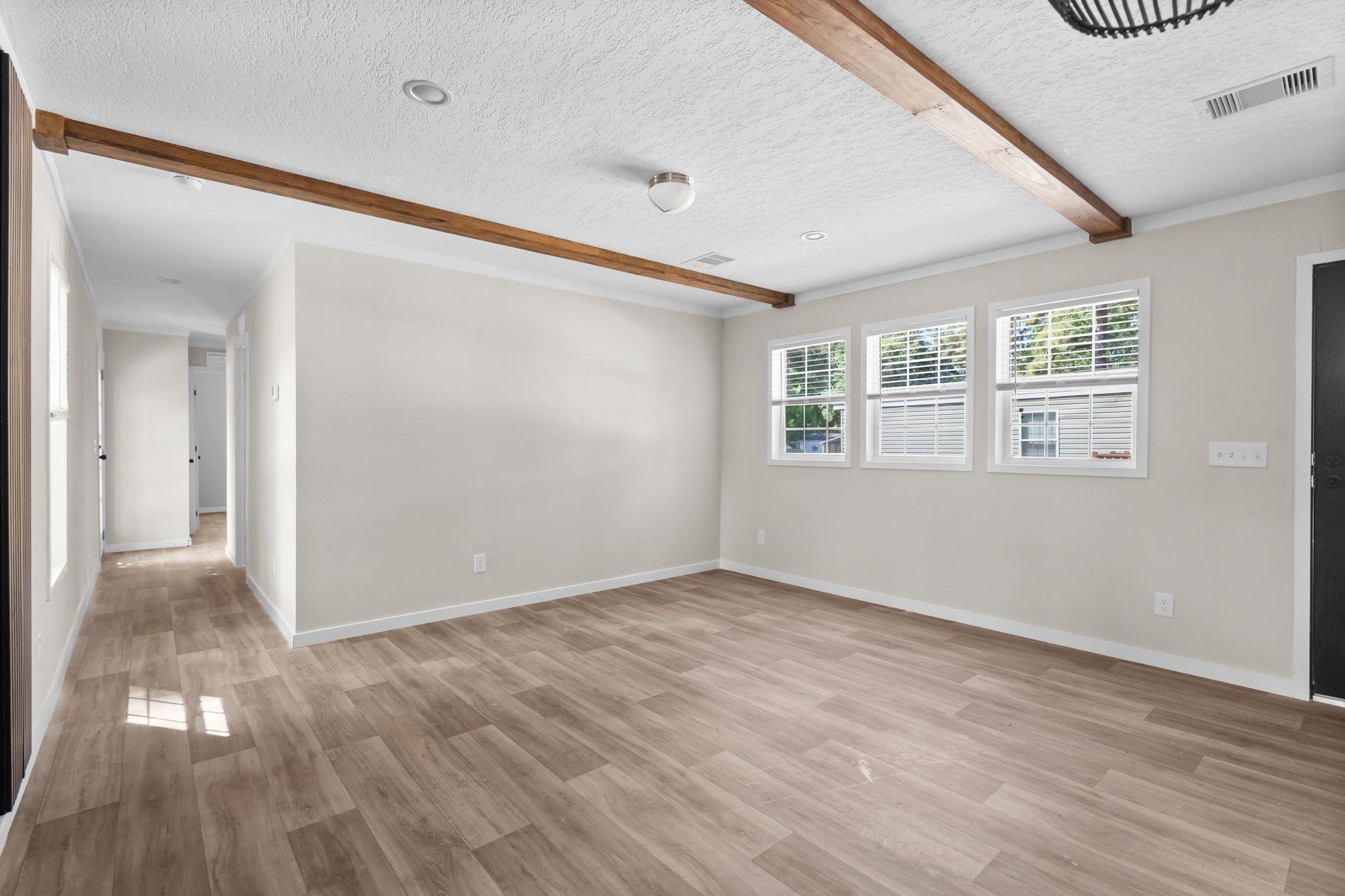 4 Islander Court Murrells Inlet, SC 29576 - Photo 5 of 49