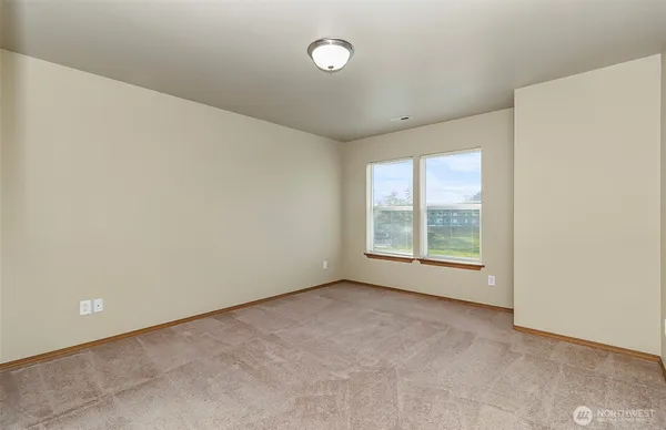 $425,000 | 2905 11th Street, Unit B, Everett, WA 98201