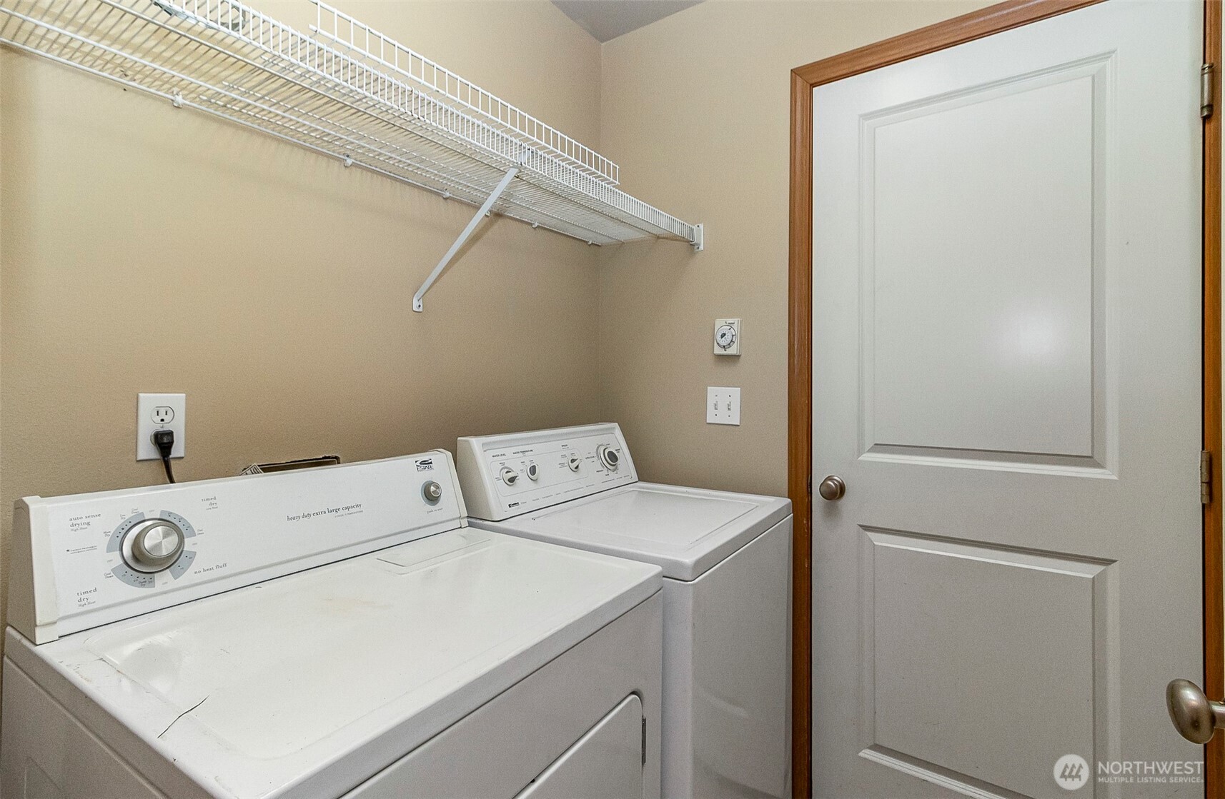 2905 11th Street, Unit B Everett, WA 98201 - Photo 18 of 23