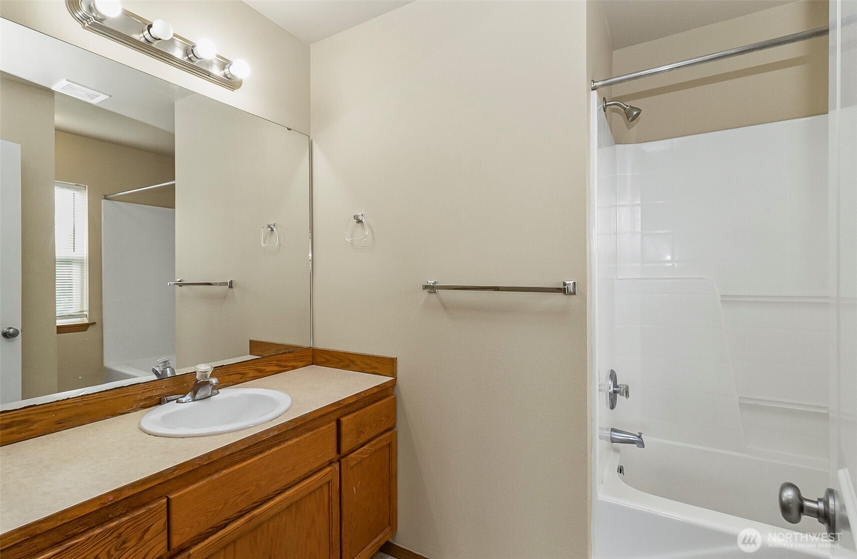 2905 11th Street, Unit B Everett, WA 98201 - Photo 19 of 23