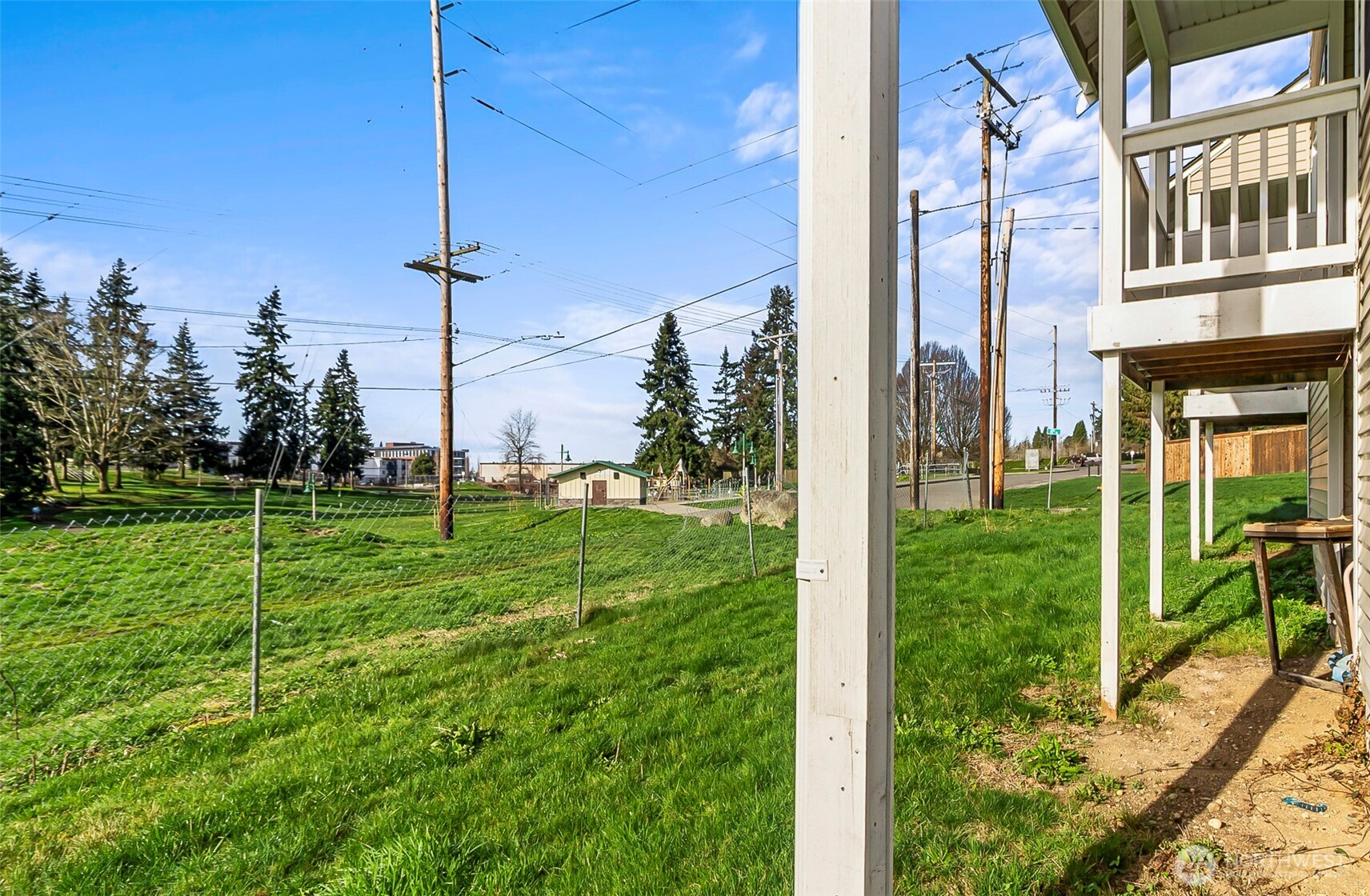 2905 11th Street, Unit B Everett, WA 98201 - Photo 5 of 23