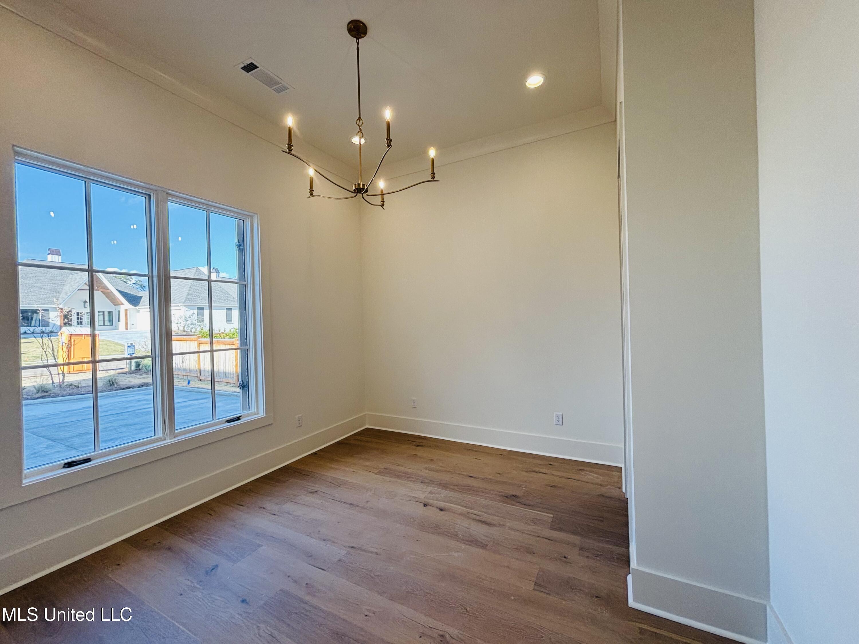 409 Whittington Circle Madison, MS 39110 - Photo 38 of 63 IMG_0349