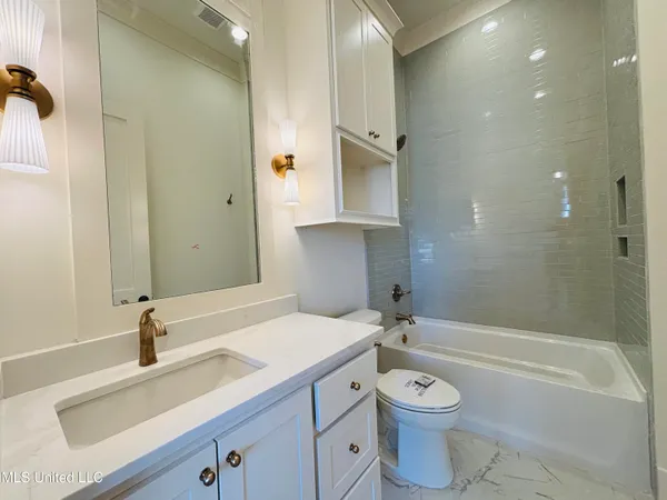 $875,000 | 409 Whittington Circle, Madison, MS 39110