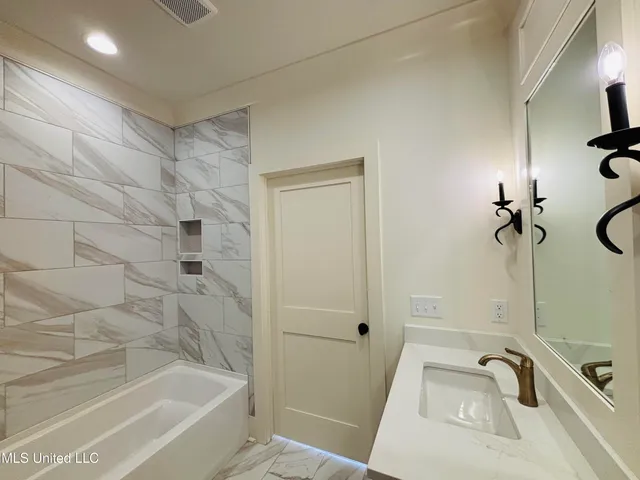 $875,000 | 409 Whittington Circle, Madison, MS 39110