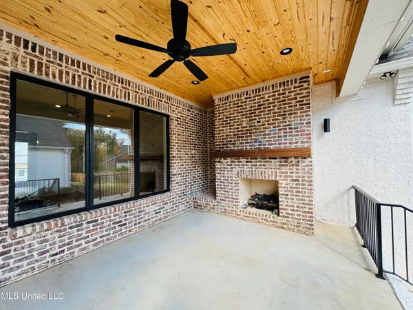 $875,000 | 409 Whittington Circle, Madison, MS 39110