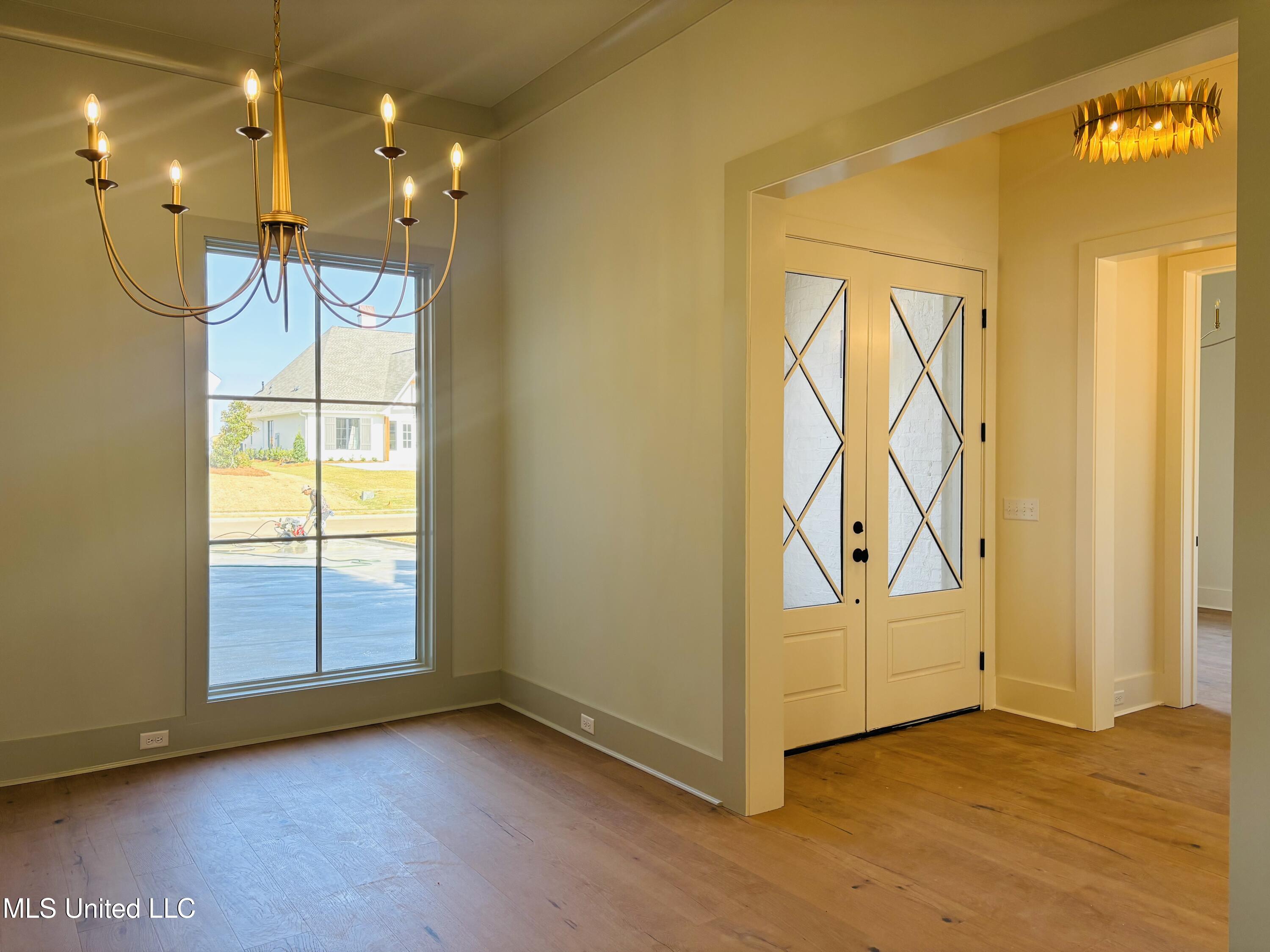 409 Whittington Circle Madison, MS 39110 - Photo 6 of 63 IMG_0257