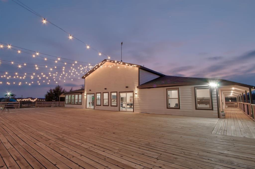 550 County Road 297 Gainesville, TX 76240 - Photo 23 of 24 a view of a building
