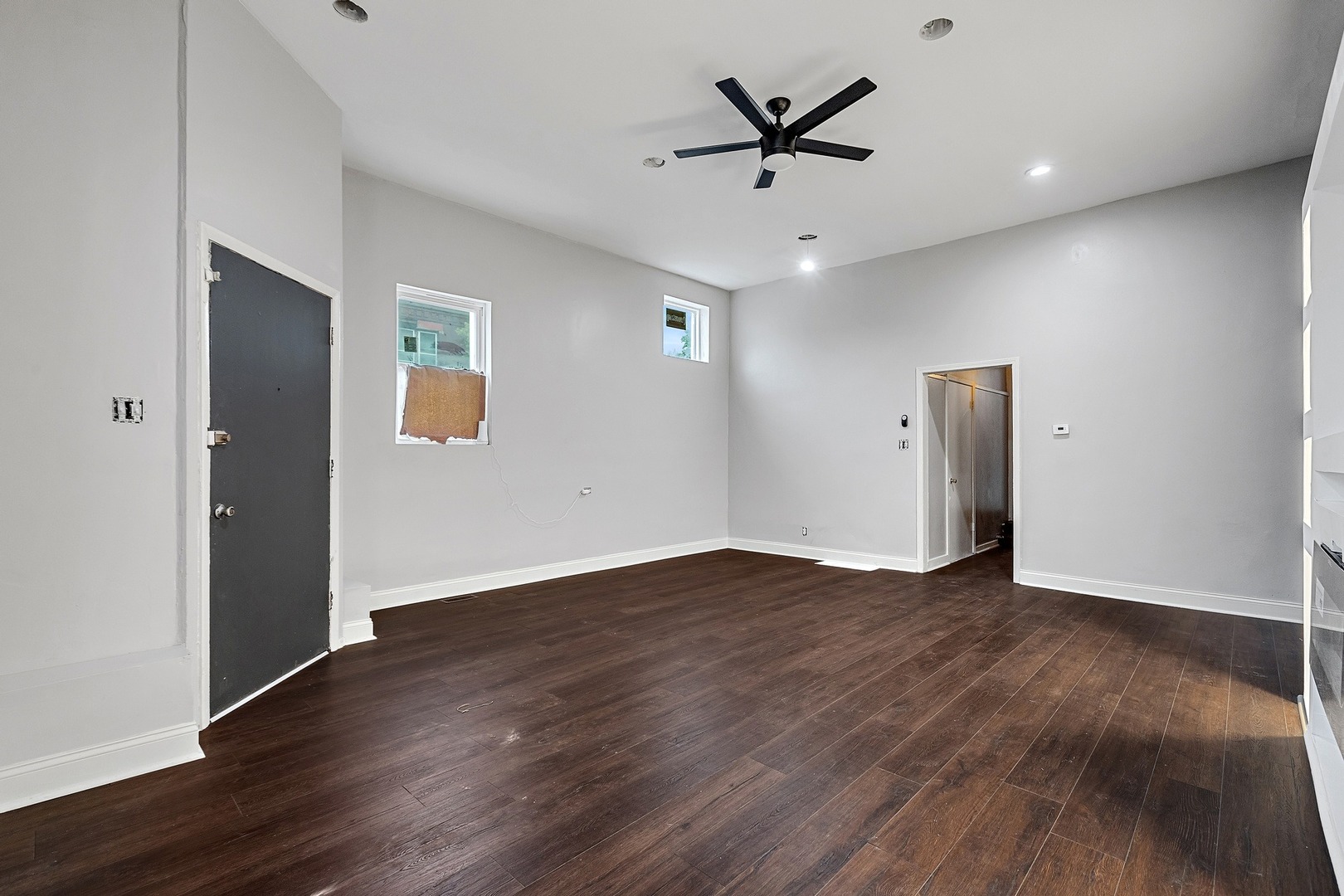 12258 South Normal Avenue Chicago, IL 60628 - Photo 6 of 11