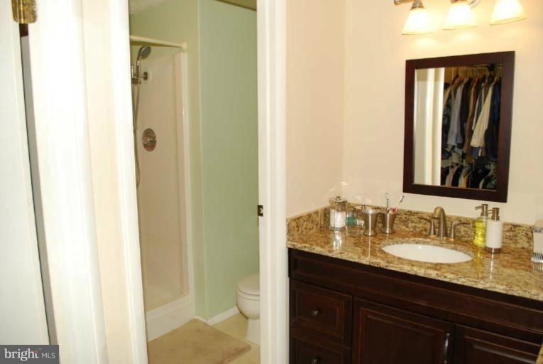 8080 Winding Way Court Springfield, VA 22153 - Photo 18 of 27 Bath (Master)