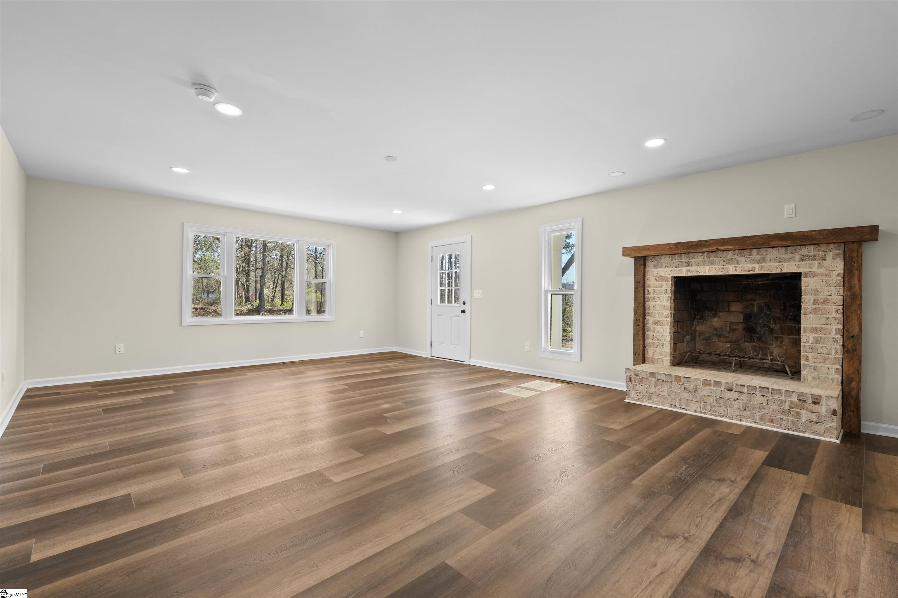 635 Three And Twenty Road Easley, SC 29642 - Photo 17 of 30 Gallery Image 17
