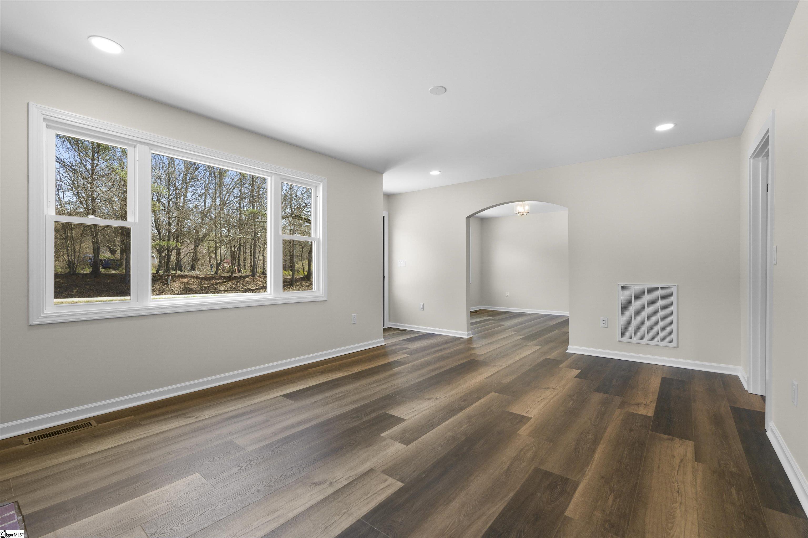 635 Three And Twenty Road Easley, SC 29642 - Photo 9 of 30 Gallery Image 9