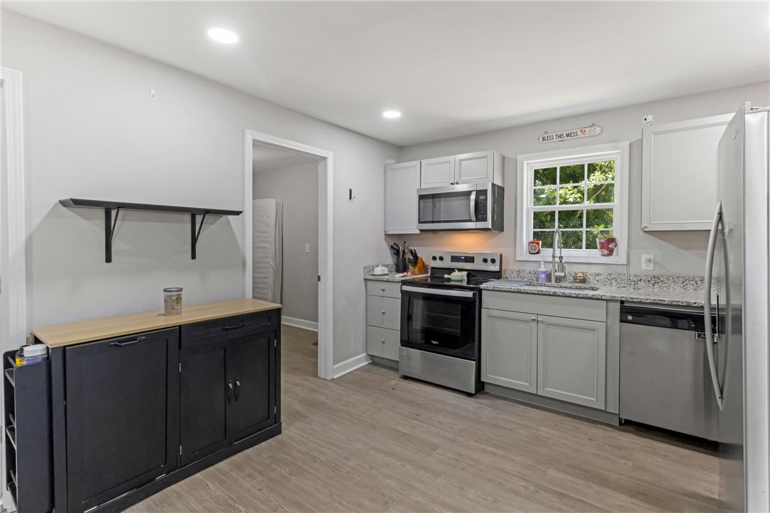 1411 Mathis Road Greenwood, SC 29649 - Photo 13 of 38 Gallery Image 13