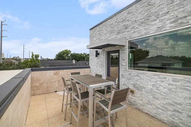 $4,250 | 925 Herkimer Street, Houston, TX 77008