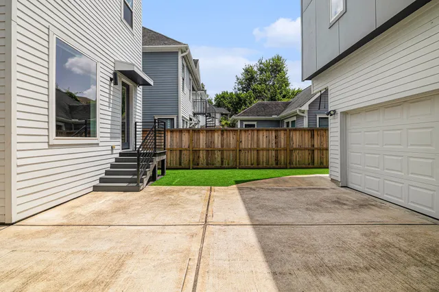 $4,250 | 925 Herkimer Street, Houston, TX 77008