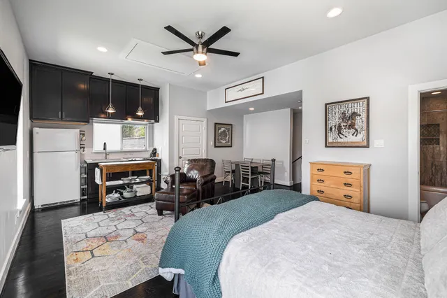 $4,250 | 925 Herkimer Street, Houston, TX 77008