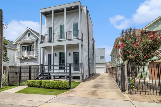 $4,250 | 925 Herkimer Street, Houston, TX 77008