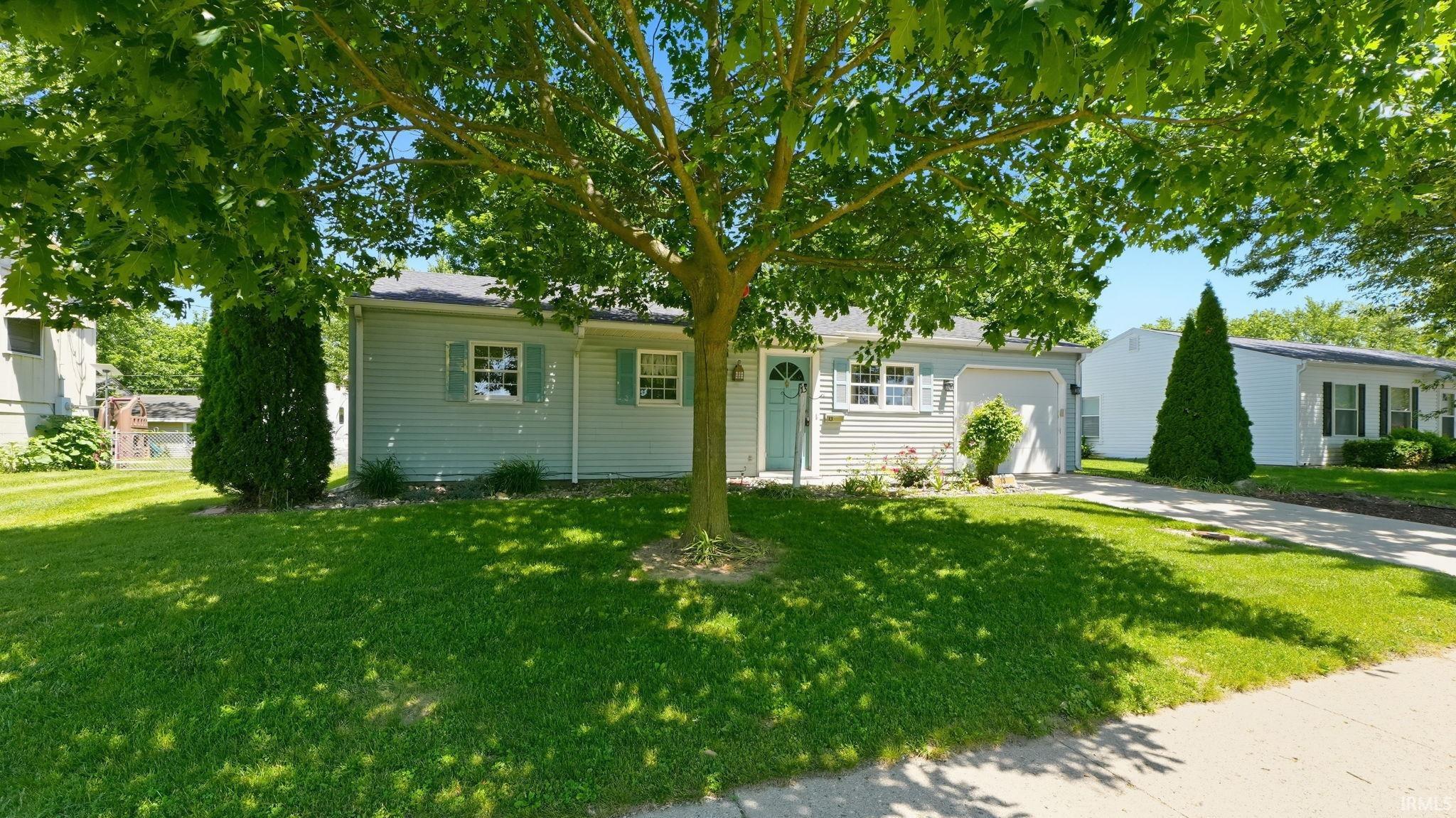13 Holden Road Columbia City, IN 46725 - Photo 1 of 43