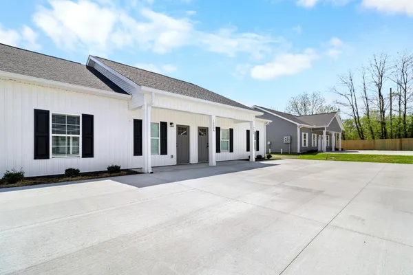 $1,400 | 1008 Oak Street, Unit A, Portland, TN 37148