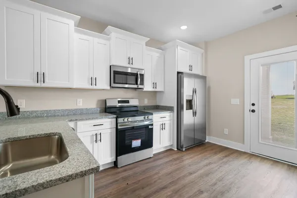 $1,400 | 1008 Oak Street, Unit A, Portland, TN 37148