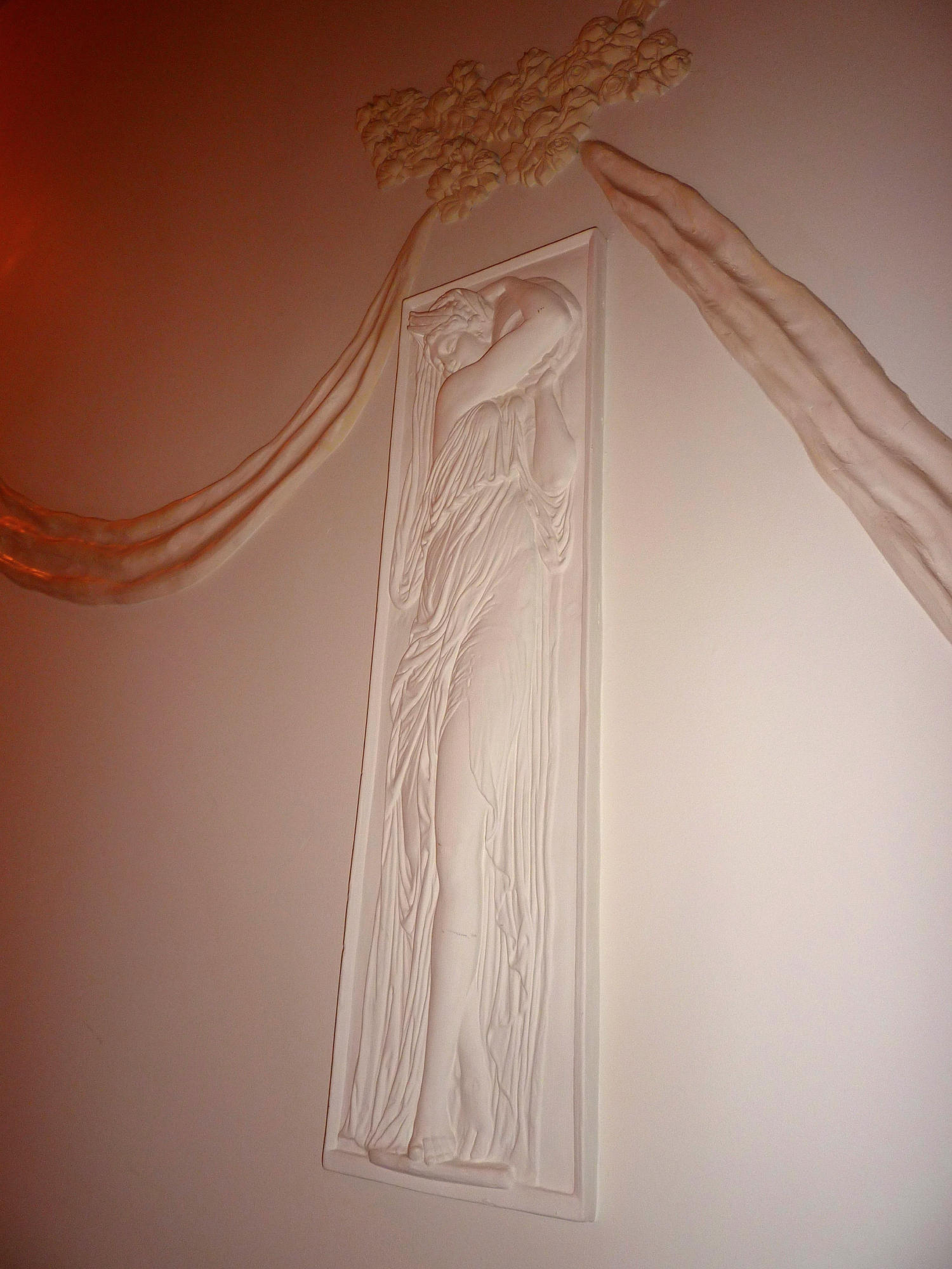 868 Cheltenham Road Santa Barbara, CA 93105 - Photo 10 of 18 Stairs Decoration